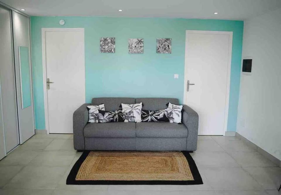 Les Alizés Bleus - Cosy appartement avec piscine Apartment in Le Diamant