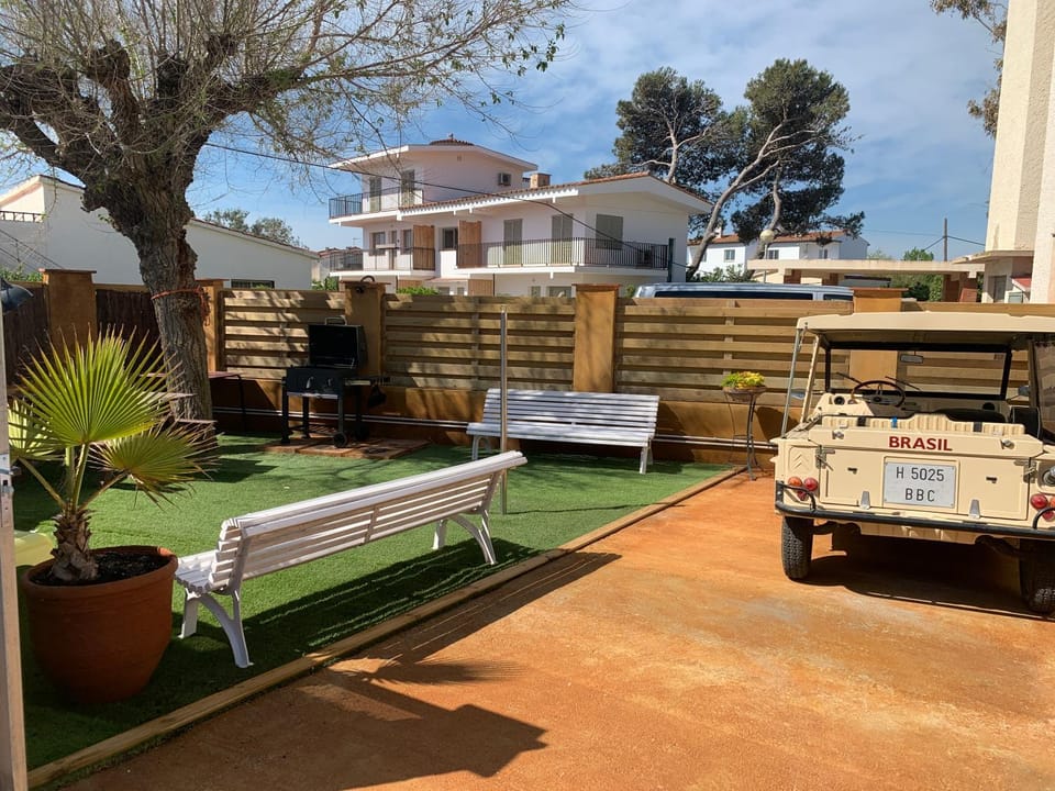 BBQ facilities, Garden, Parking