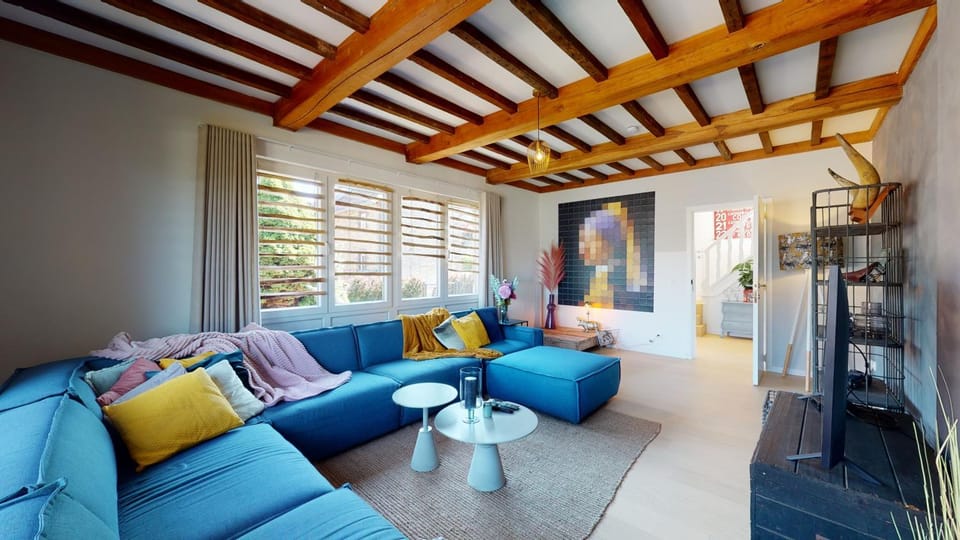 Property building, TV and multimedia, Living room, Seating area