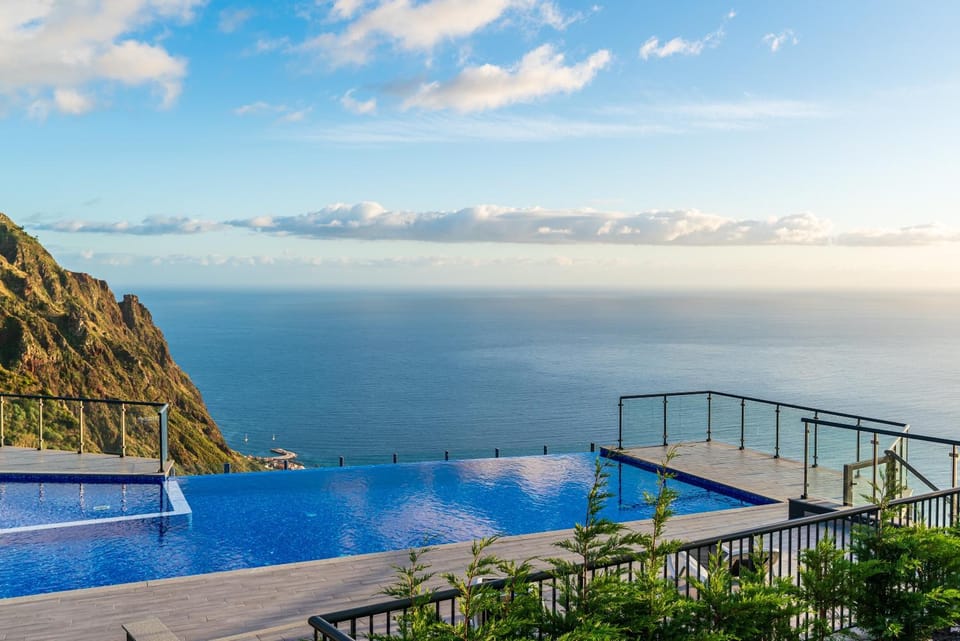Natural landscape, Pool view, Sea view, Swimming pool