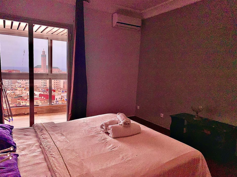 Nearby landmark, Bed, View (from property/room), Photo of the whole room, Bedroom, City view, Sea view, air conditioner