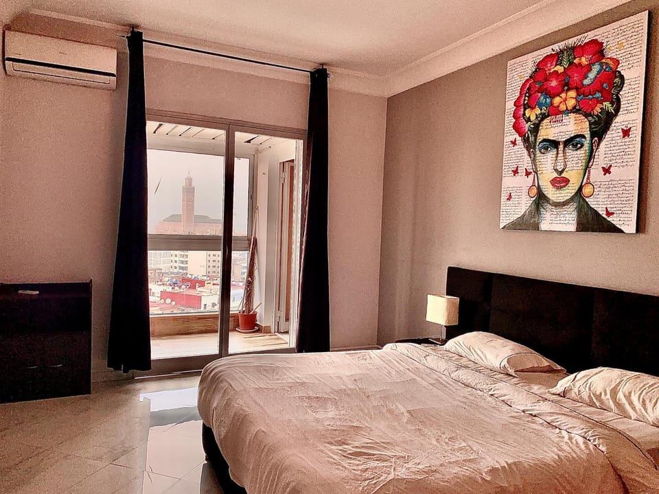 Bed, View (from property/room), Photo of the whole room, Bedroom, City view, Sea view, air conditioner