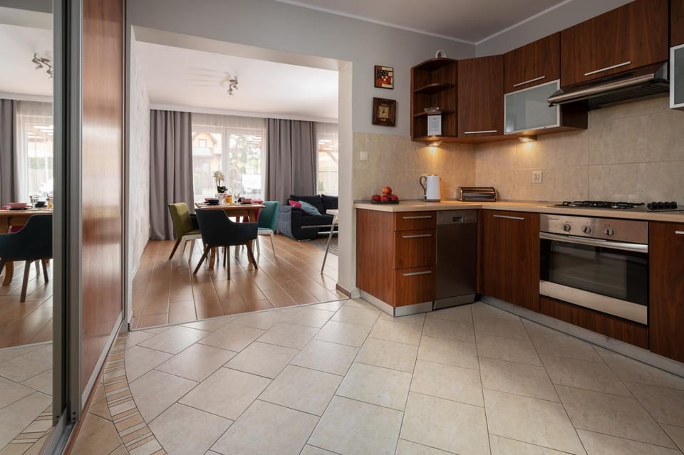 Duży Apartament PASJA na parterze z tarasem Apartment in Pomeranian Voivodeship