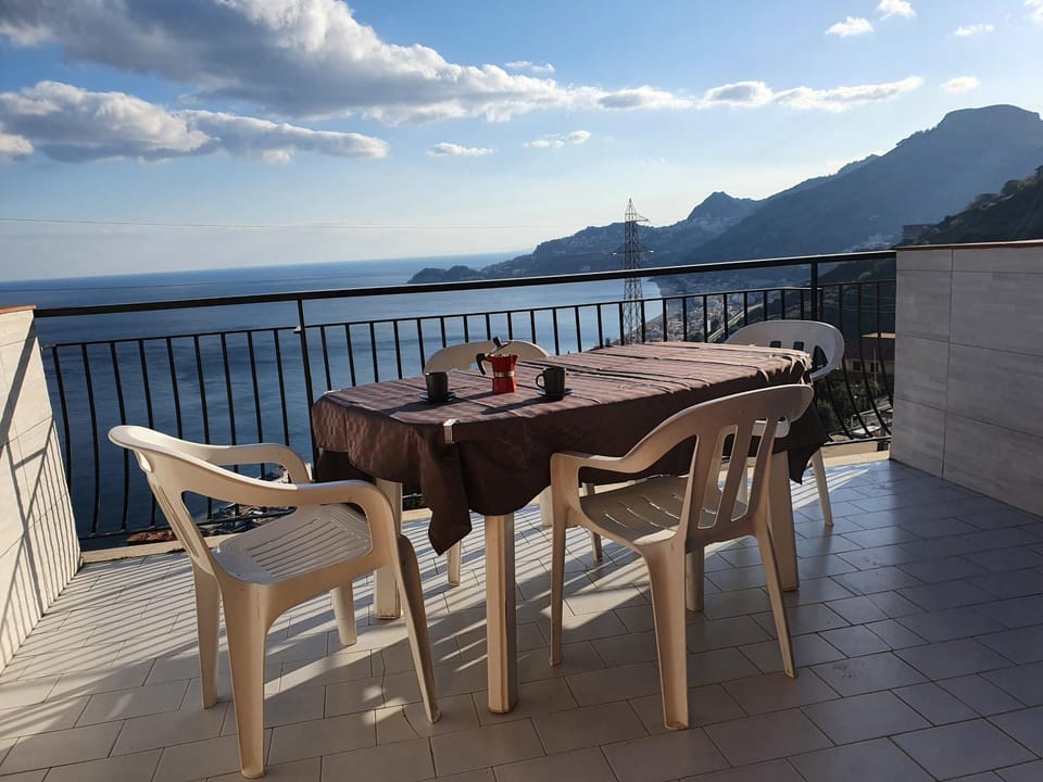 Patio, Day, Natural landscape, View (from property/room), Balcony/Terrace, Dining area, Mountain view, Sea view
