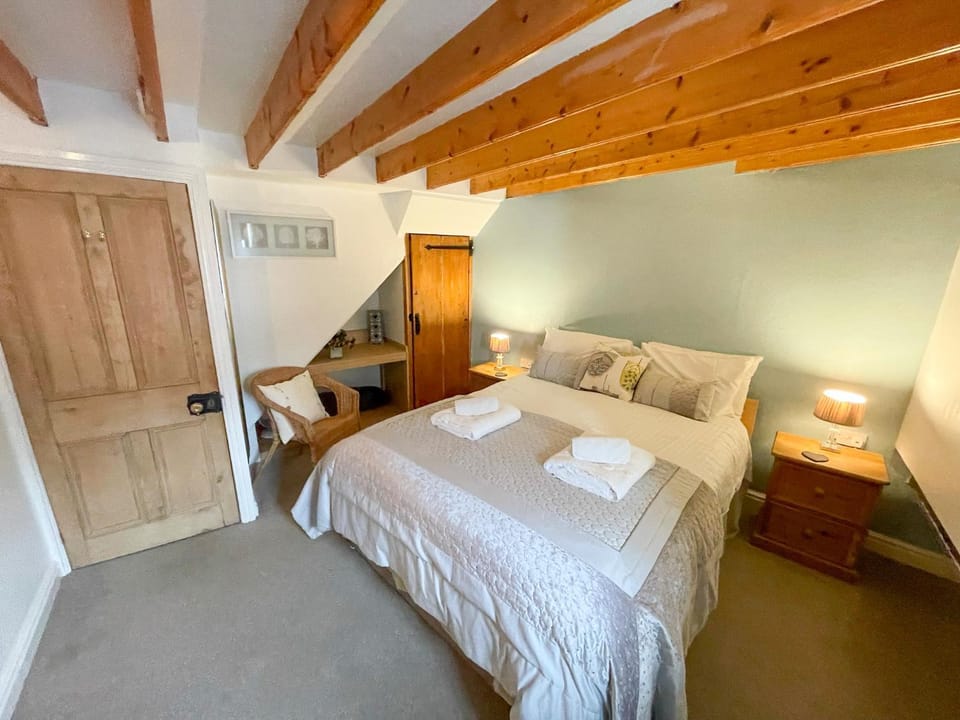 Bakestones - Central Location with Free Integral Private Parking House in Ambleside