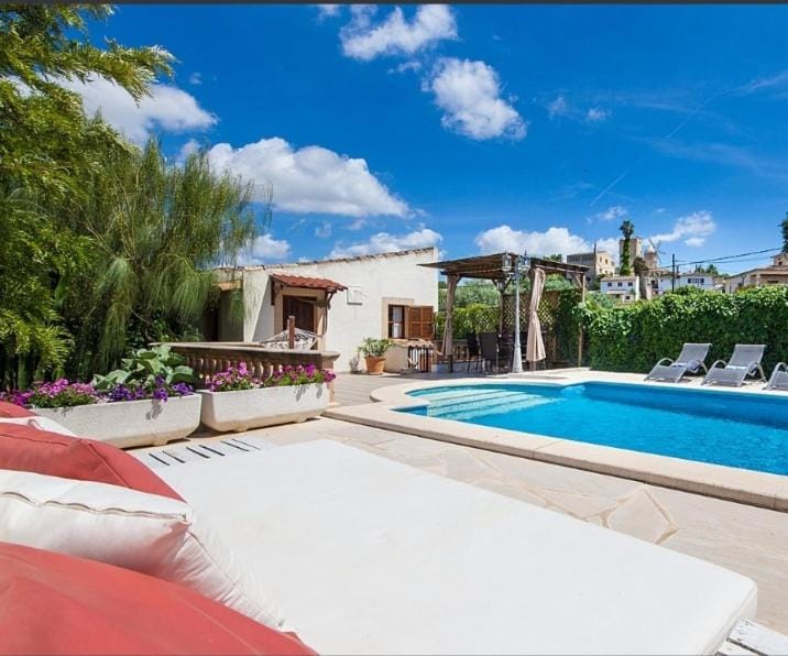 Can tronca House in Pla de Mallorca