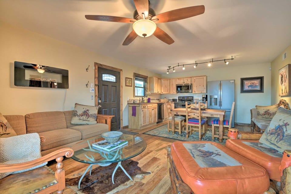 Fort Worth Apt < 5 Mi to Downtown! Apartment in Fort Worth