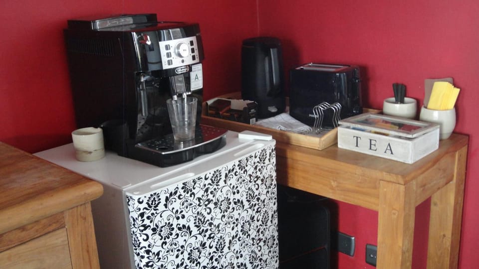 Coffee/tea facilities