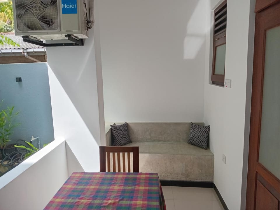 Restaurant/places to eat, View (from property/room), Balcony/Terrace, Living room, Seating area, air conditioner