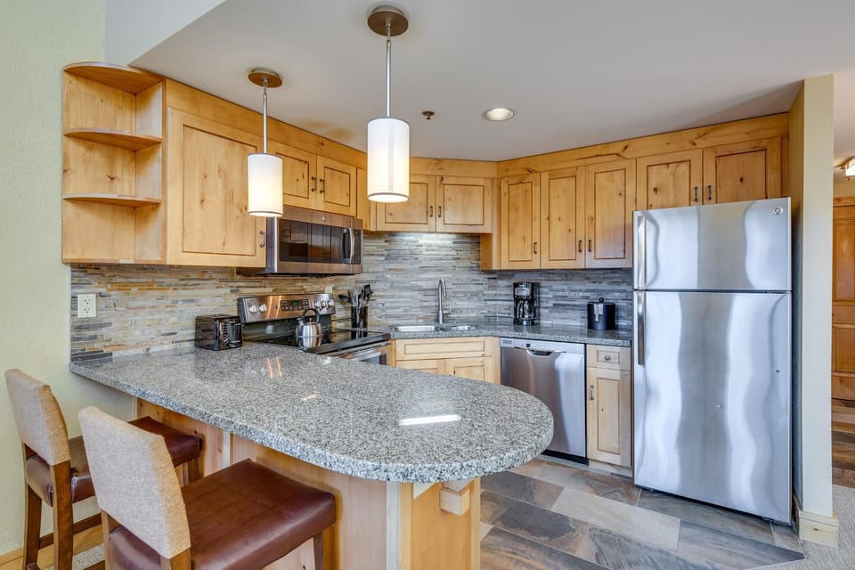 Ski-In/Ski-Out Park City Condo: Fireplace & View! House in Wasatch County