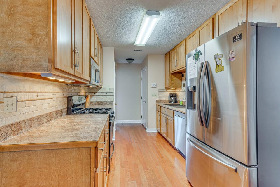 Welcoming Pensacola Home w/ Spacious Yard! House in Florida