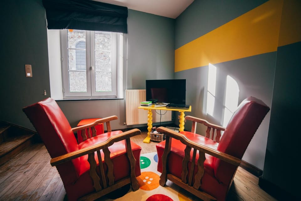 Game Room, Game Room