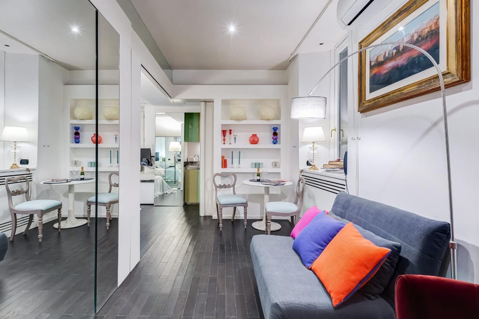 Living room, Seating area