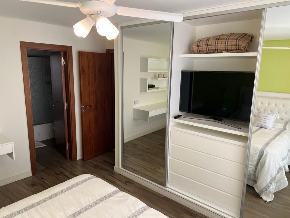 TV and multimedia, Bedroom, wardrobe