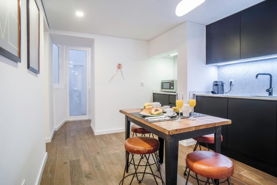 Coffee/tea facilities, Dining area