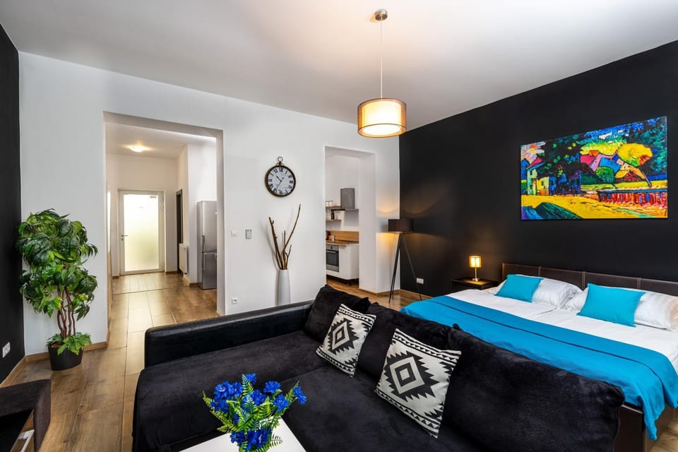 Living room, Photo of the whole room, Bedroom