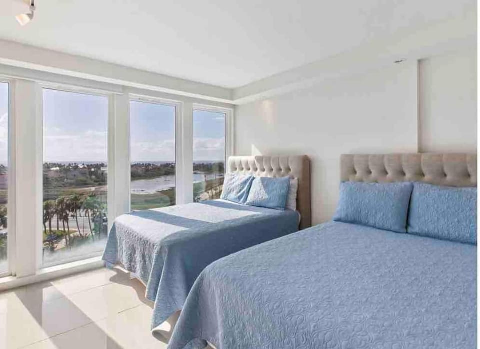 Bed, Photo of the whole room, Bedroom, Sea view