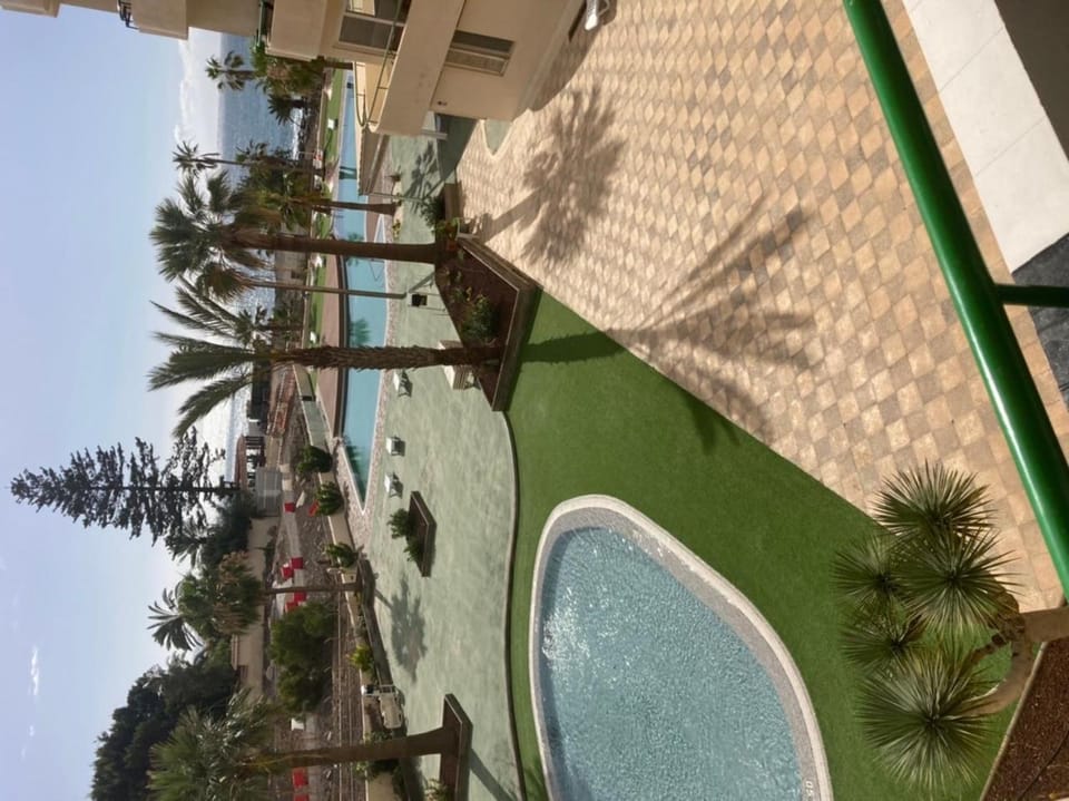 Apartamento a primera línea de mar Apartment in Los Cristianos