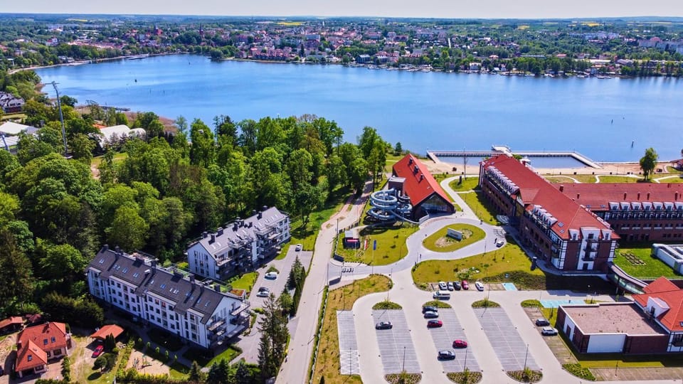 Property building, Neighbourhood, Bird's eye view, Location