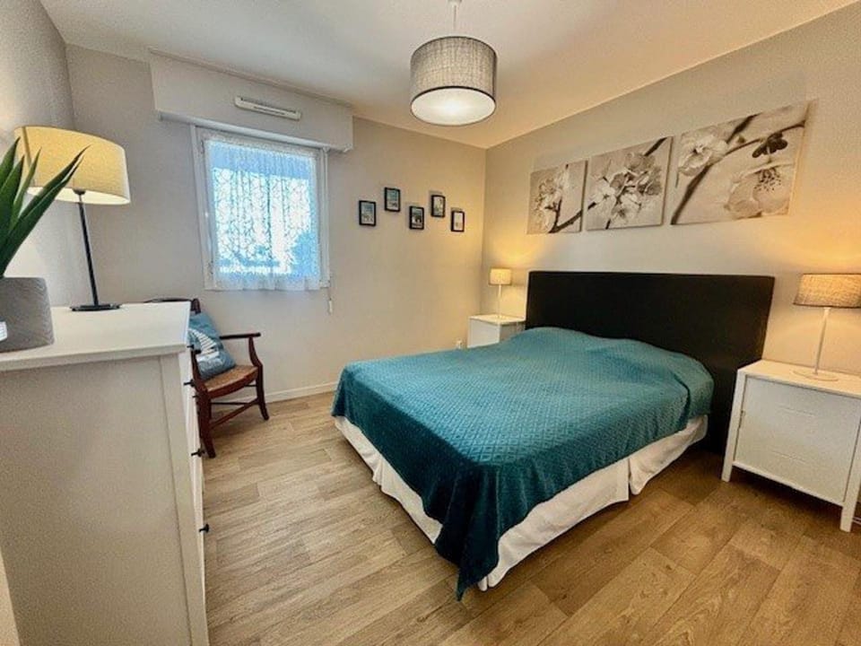 Quiberon - Appt 2 pièces - 4 pers - Balcon, TV, Lave-vaisselle, Parking - FR-1-478-78 Apartment in Quiberon