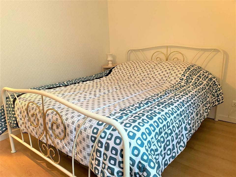 Maison à Perros-Guirec avec WIFI, proche centre-ville et plage, cour fermée, parking privé - FR-1-368-324 House in Perros-Guirec