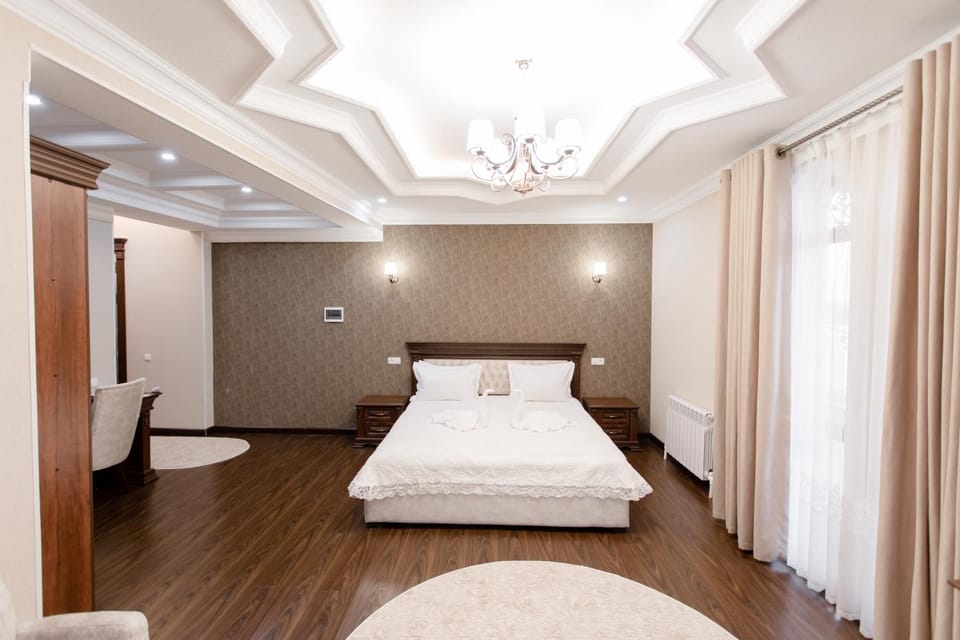 Bed, Balcony/Terrace, Bedroom
