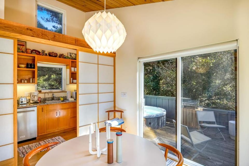 Madrone Cottage House in Sonoma County