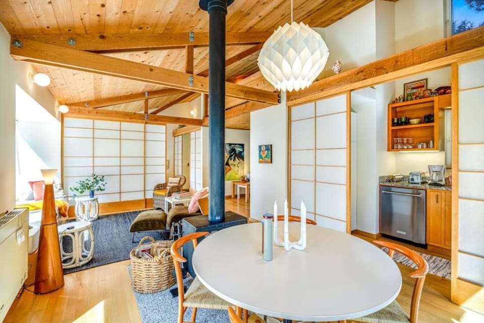 Madrone Cottage House in Sonoma County