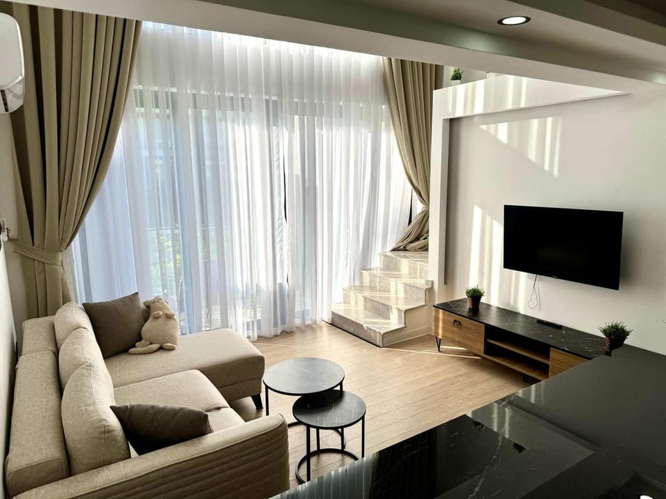 Communal lounge/ TV room, TV and multimedia, Living room, Seating area