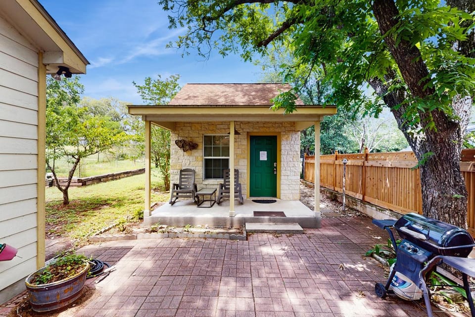 Sip & Stay House in Fredericksburg