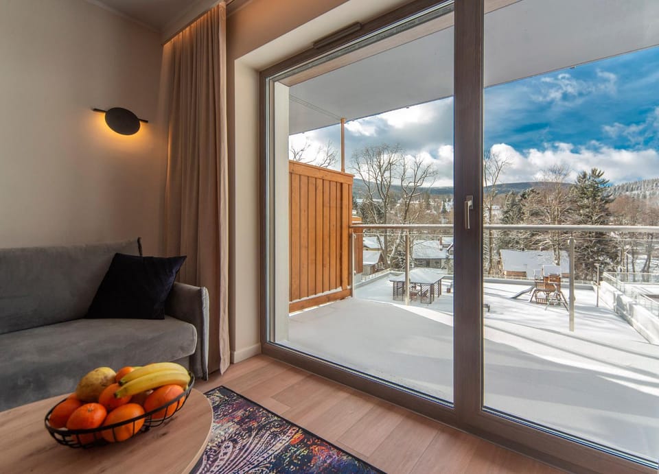 Natural landscape, Winter, View (from property/room), Balcony/Terrace, Living room, Seating area, Dining area, Mountain view