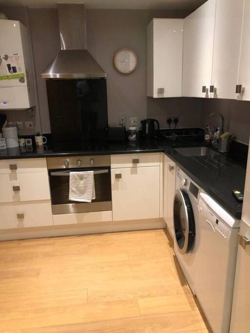 Twickes Townhouse House in Twickenham