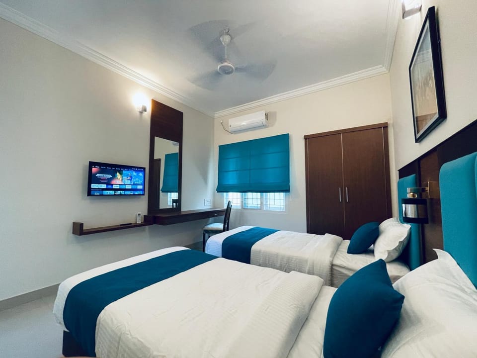 Bed, Bedroom, air conditioner