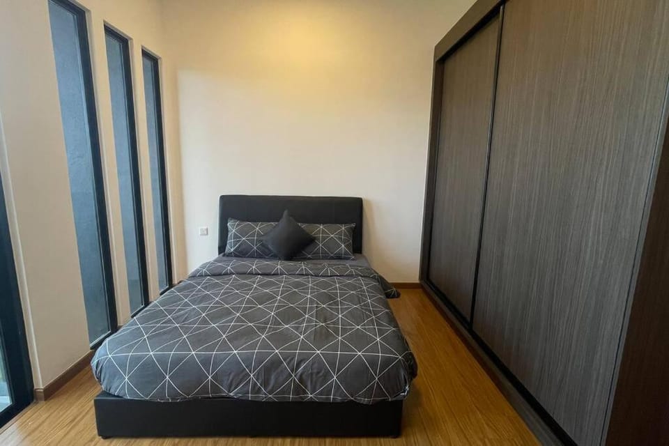 Beacon Suites with Infinity Pool at Georgetown by WL Apartment in George Town