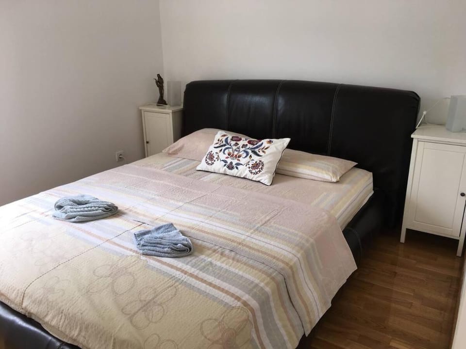 C3 kat Apartment in Kotor Municipality