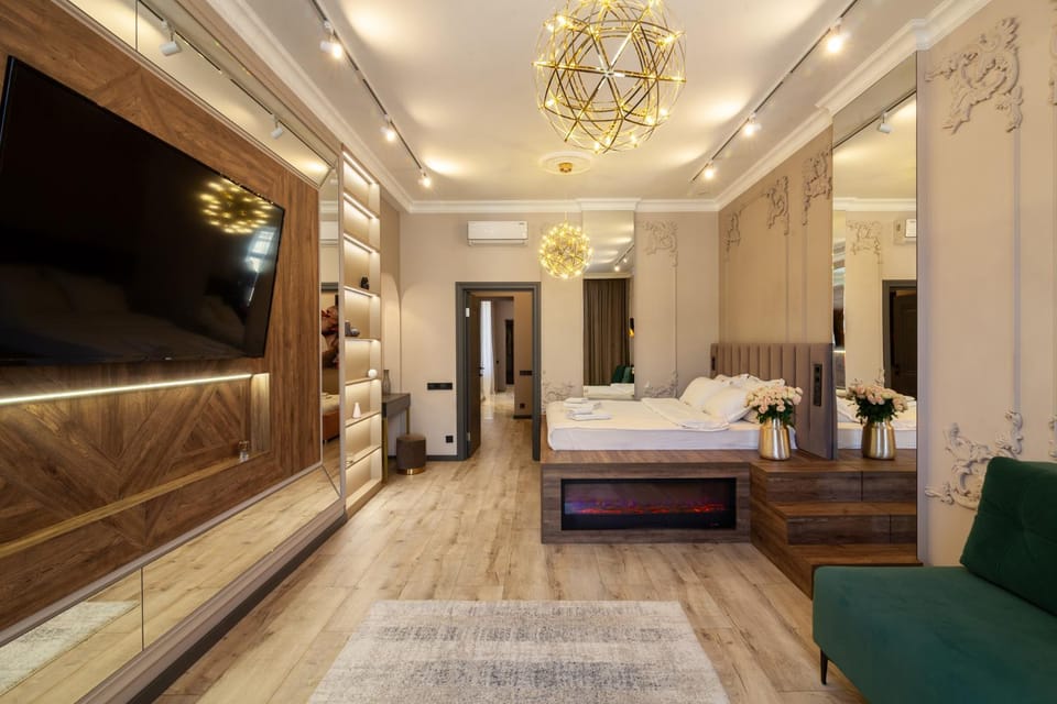 Royal apartment on Gorodotska 33 street Apartment in Lviv