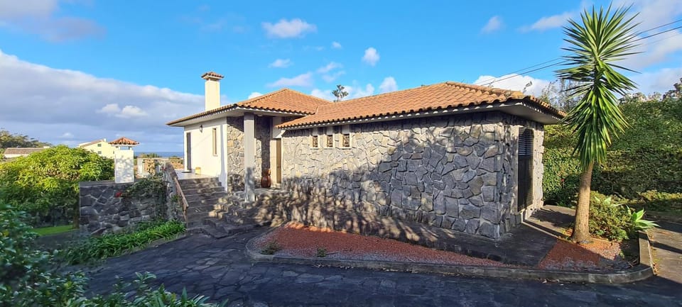 Property building, Garden, Garden view