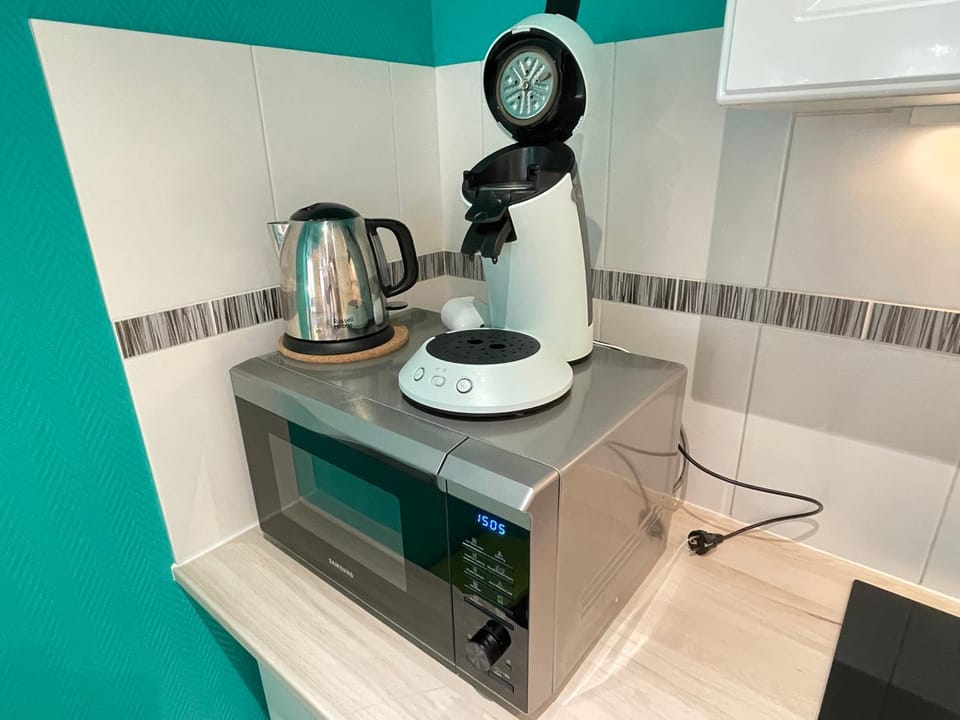 Coffee/tea facilities, minibar, pet friendly