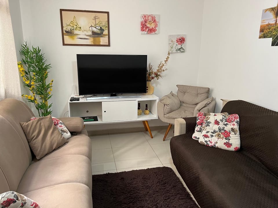 Apartamento 100 metros da praia das Astúrias Apartment in State of São Paulo