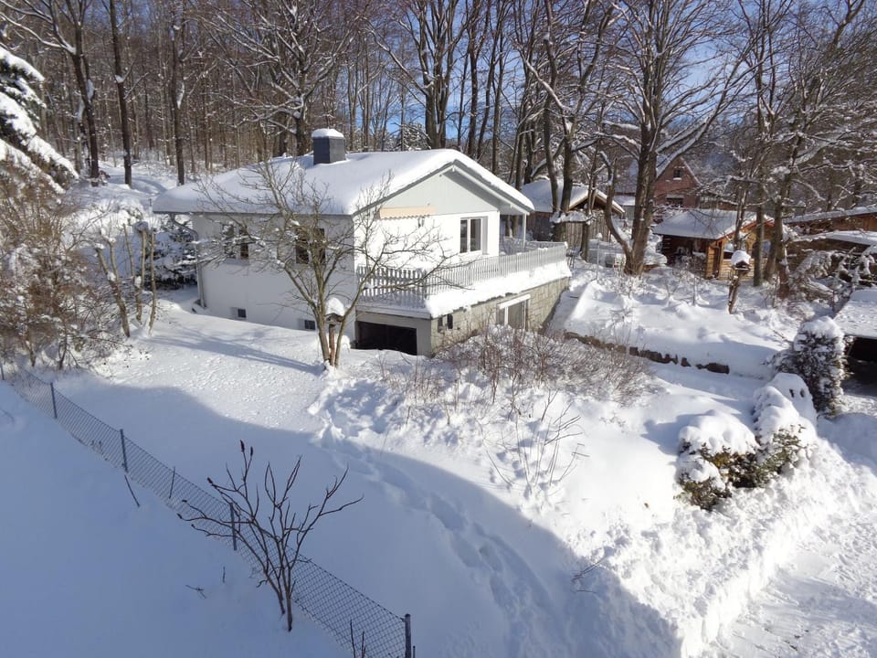 Property building, Winter