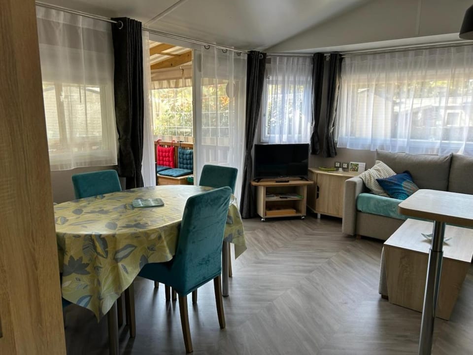 Bonne anse plage Campground/ 
RV Resort in Les Mathes