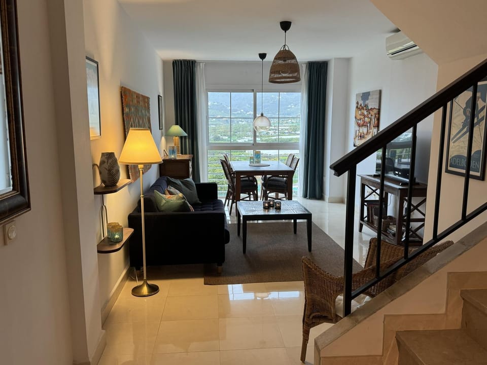 Mirador Penthouse, centro y mar, ático grande privado, Aparcamiento Apartment in Nerja