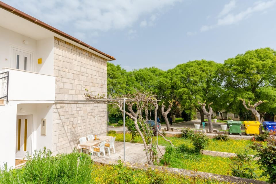 Property building, Garden
