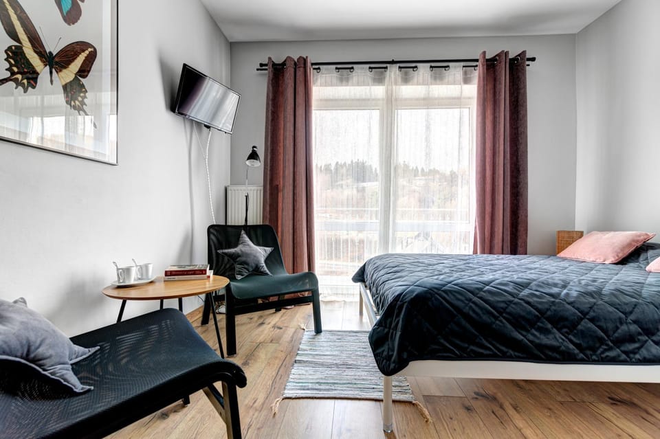 Villa Wesoła pokoje z łazienkami i dostępem do kuchni w centrum Krynicy Zdroju Bezpłatne miejsca postojowe Vacation rental in Lesser Poland Voivodeship