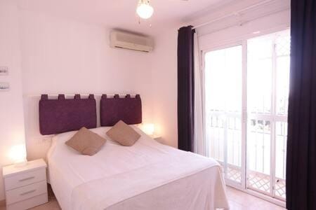 Amplio apartamento con piscina cerca de la playa Apartment in Nerja