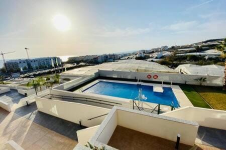 Nuevo y Moderno apartamento con piscina Apartment in Axarquía