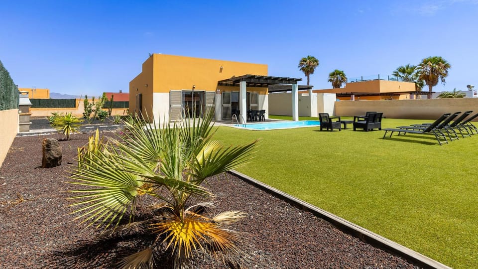 Property building, Garden view