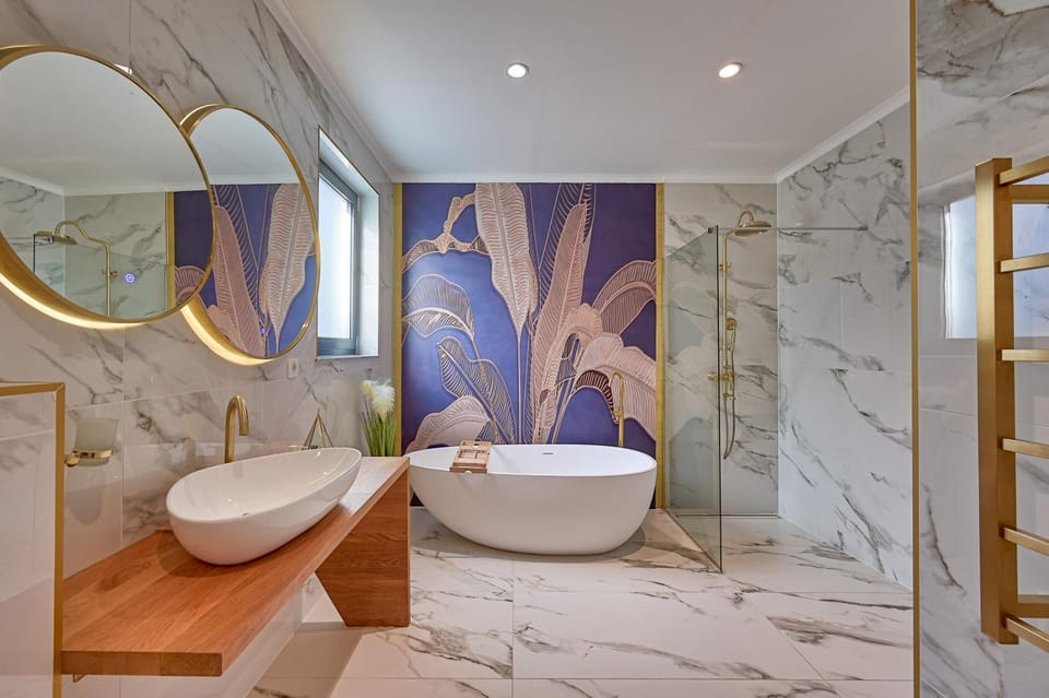 Shower, Toilet, Bathroom, Decorative detail, Bath