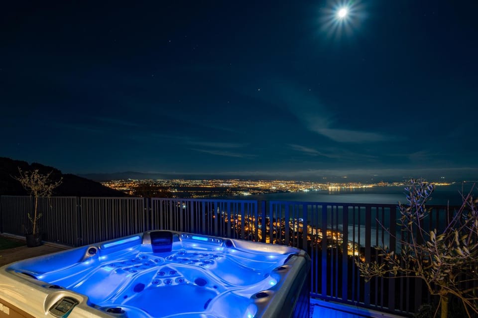 Night, Natural landscape, Hot Tub, Sea view