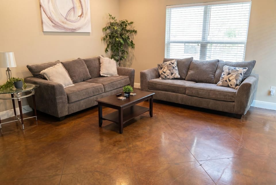 Living room, Photo of the whole room, Seating area